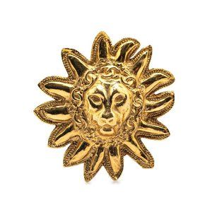 CHANEL Vintage Gold Brooch